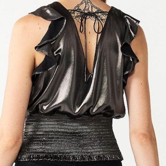 Nine West Tops - Nine West sleeveless ruffle smocked hem top 🩶